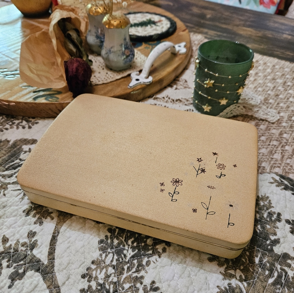 Vintage Jewelry Box